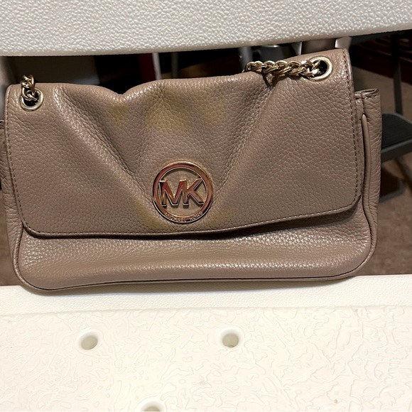 Michael Kors taupe card holder bag - Picture 8 of 8